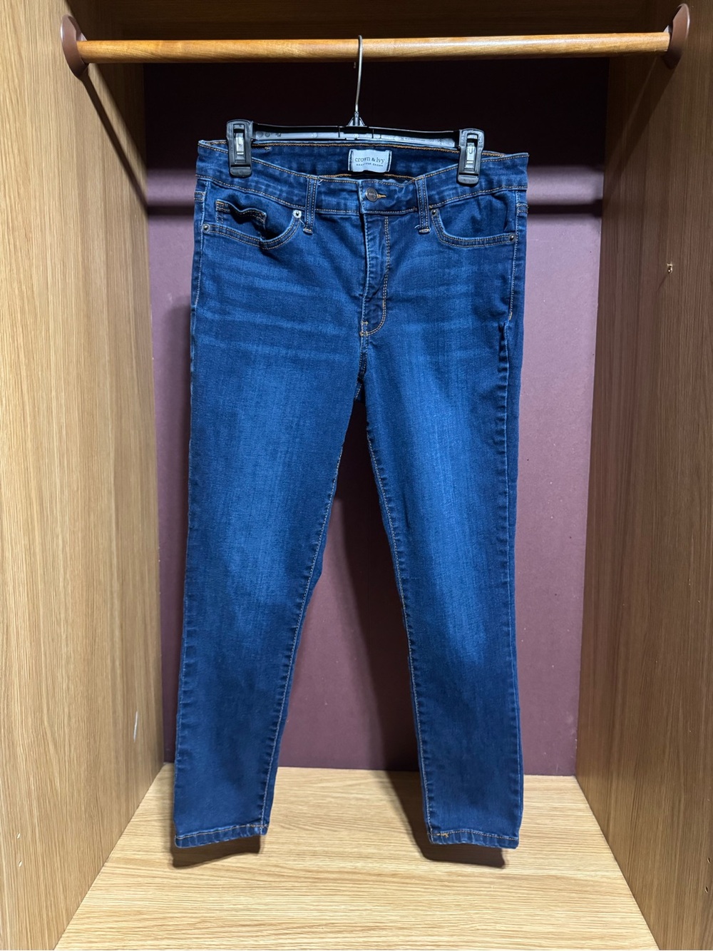 Crown & Ivy Skinny Jeans Women’s Size 10P Medium Wash Denim